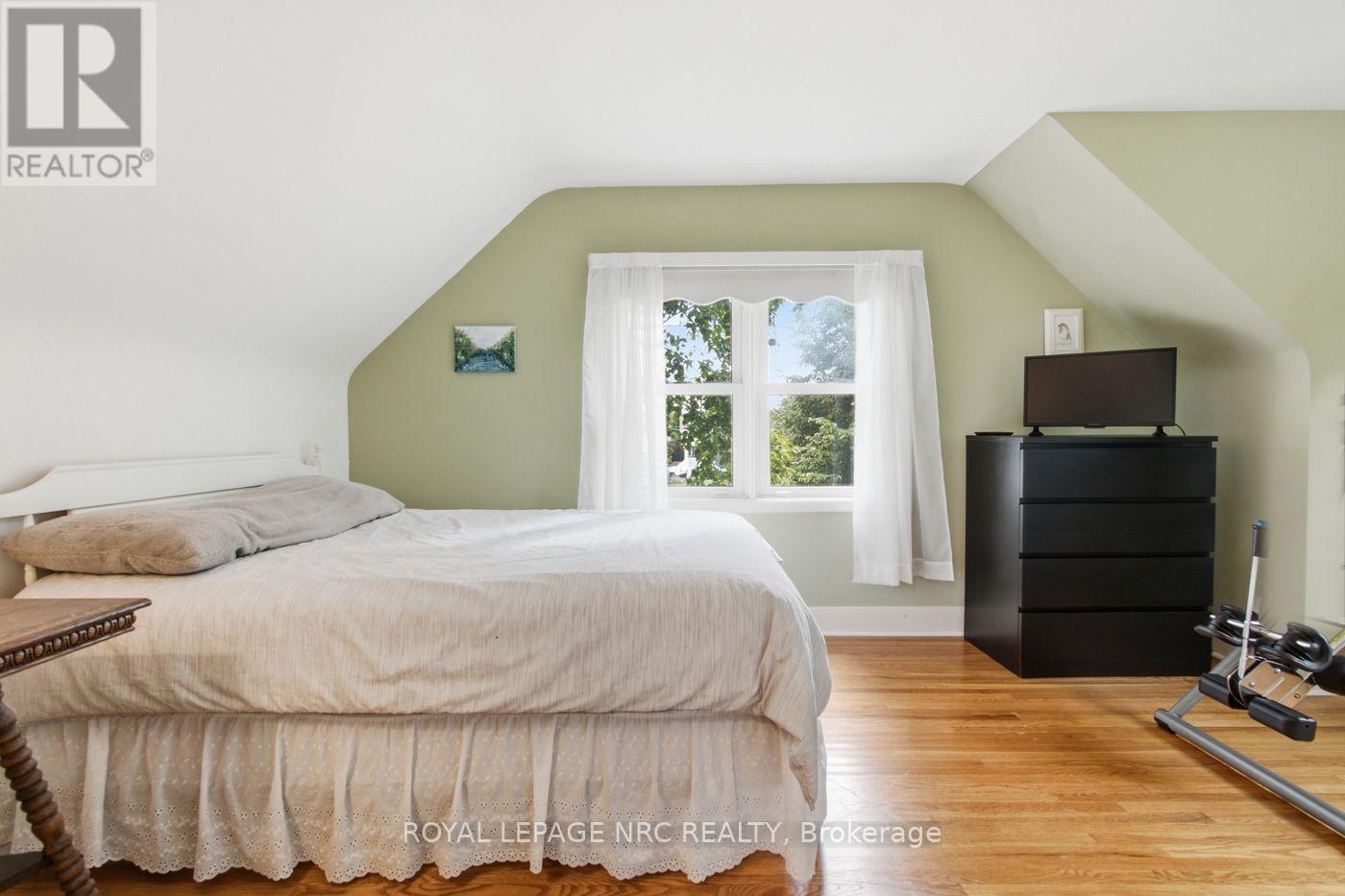 17 Winston Road Property Photo 25