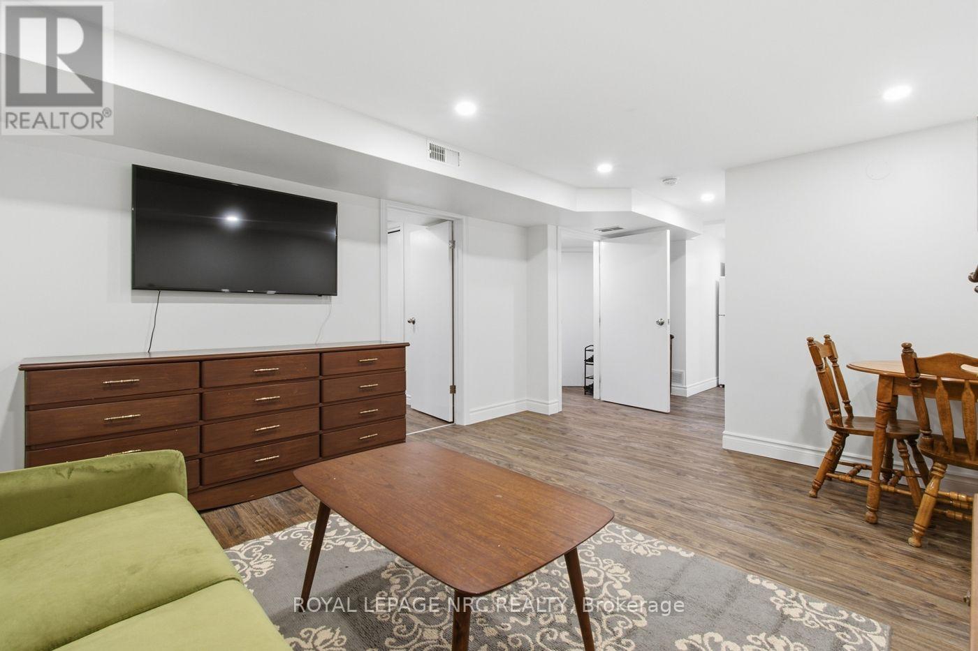 17 Winston Road Property Photo 33