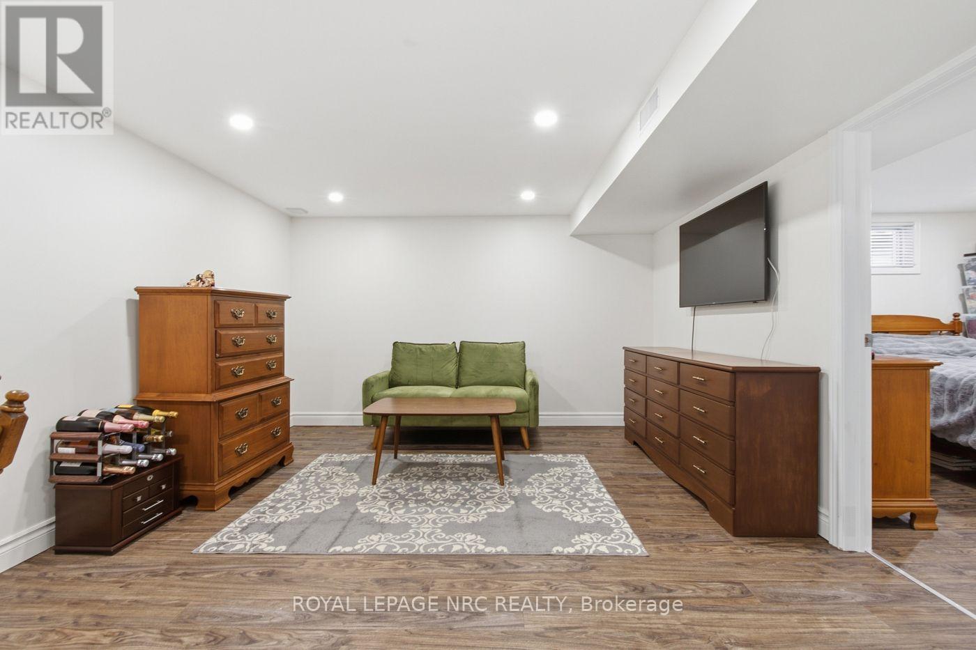 17 Winston Road Property Photo 35