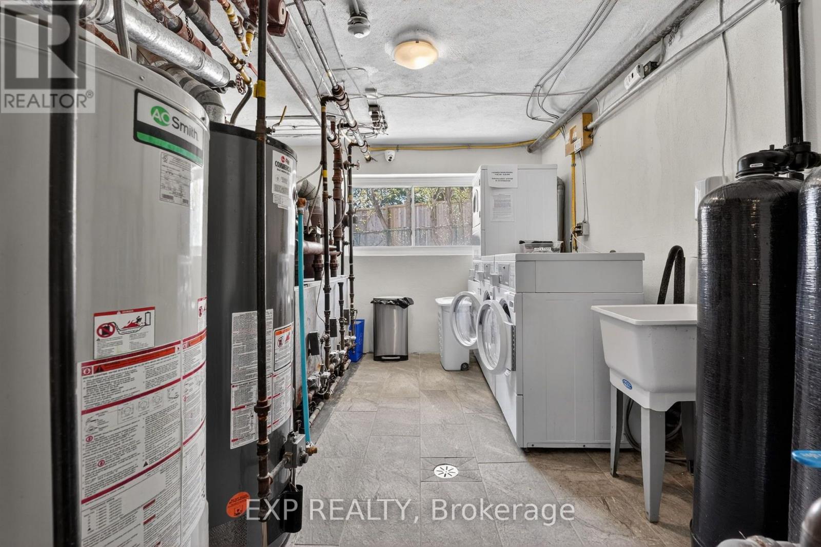 81 Kenwood Drive Property Photo 20