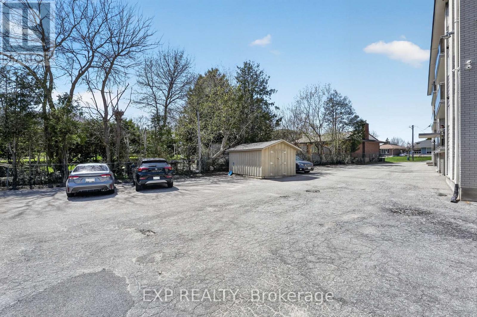 81 Kenwood Drive Property Photo 23