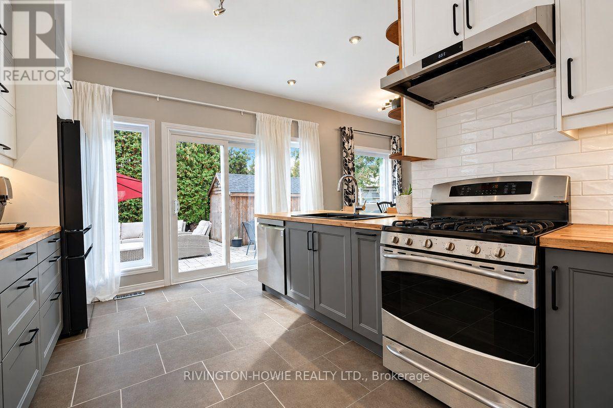8 Colindale Avenue Property Photo 17