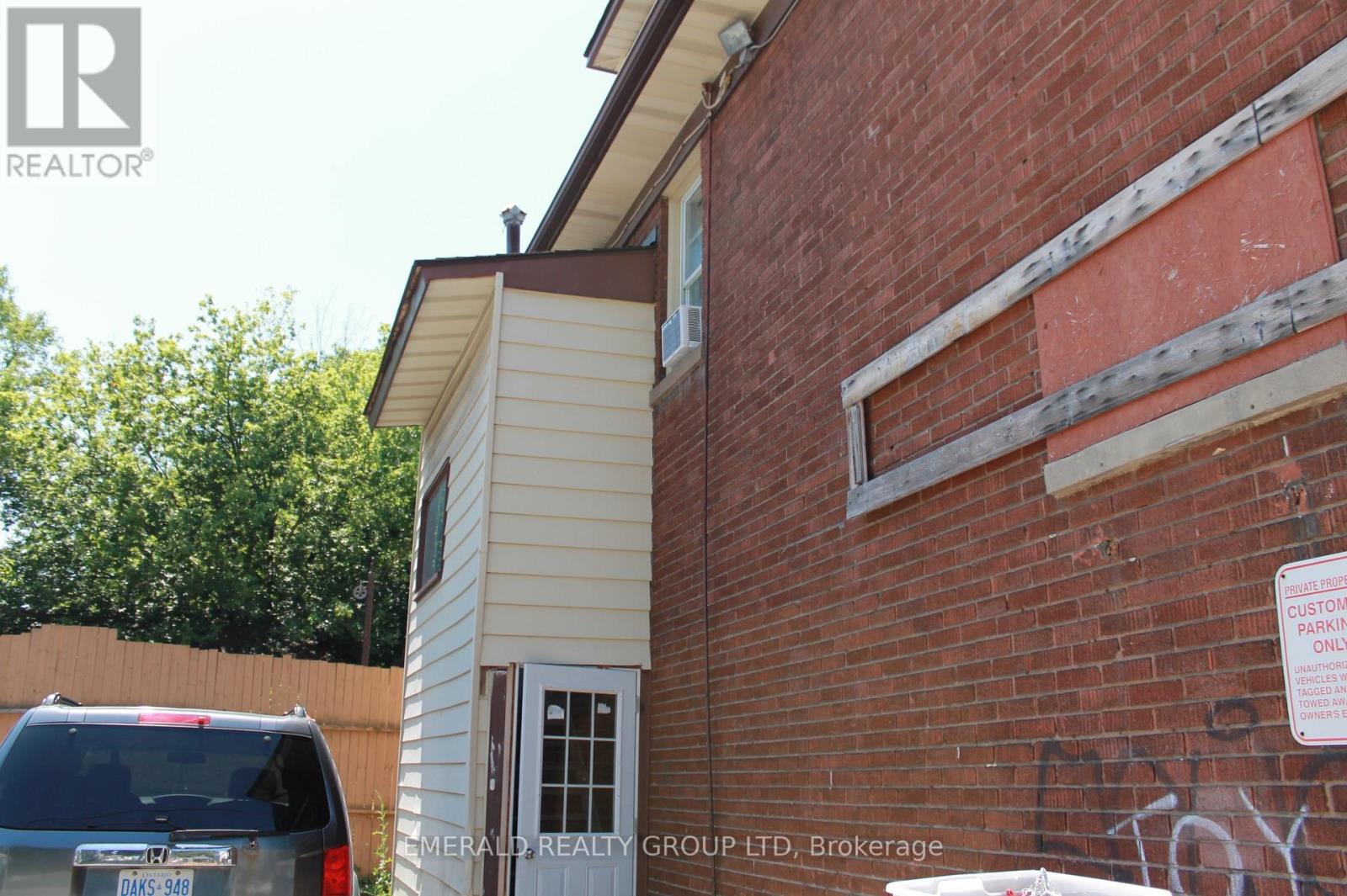 5124 Morrison Street Property Photo 5