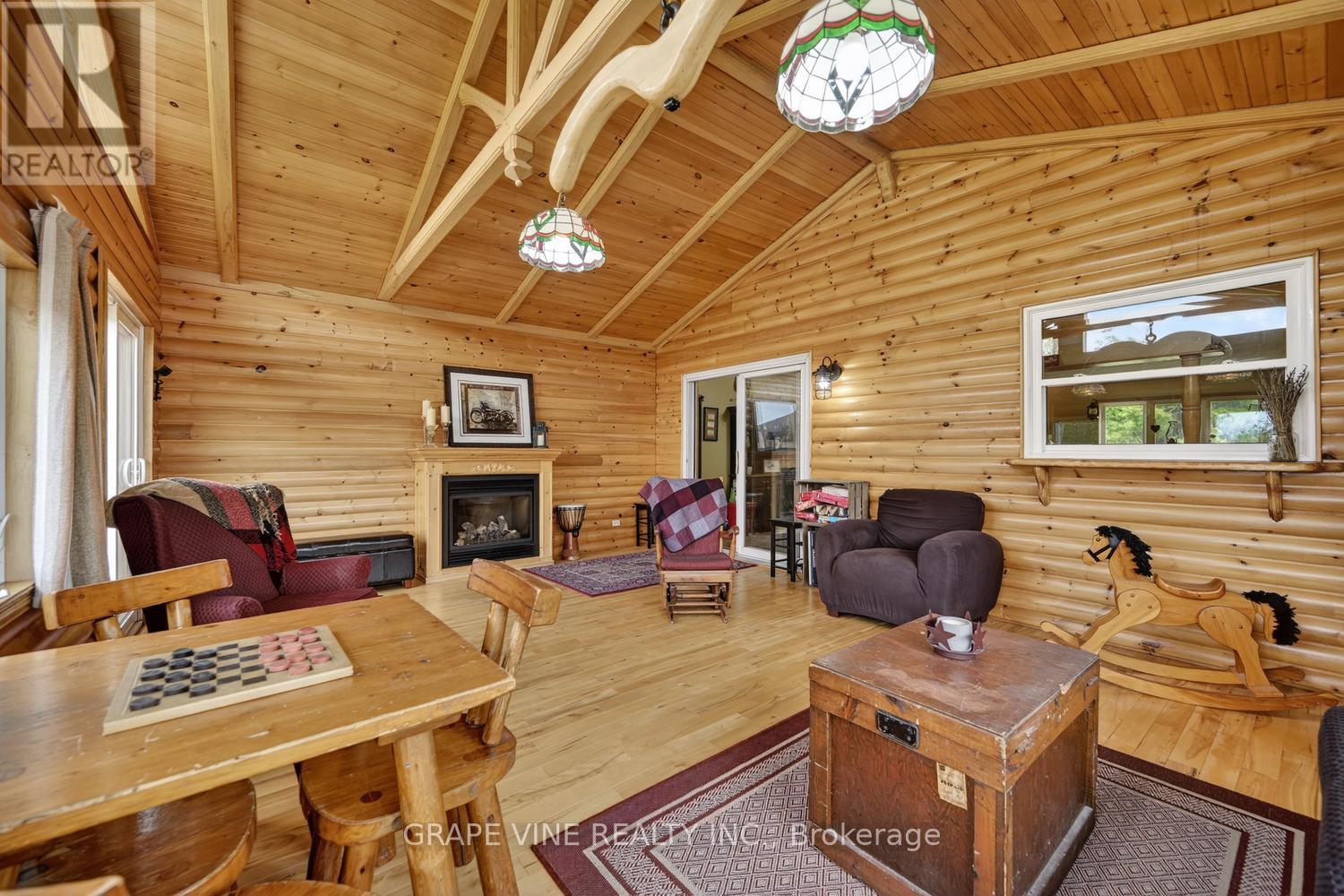842 Port Elmsley Road Property Photo 8