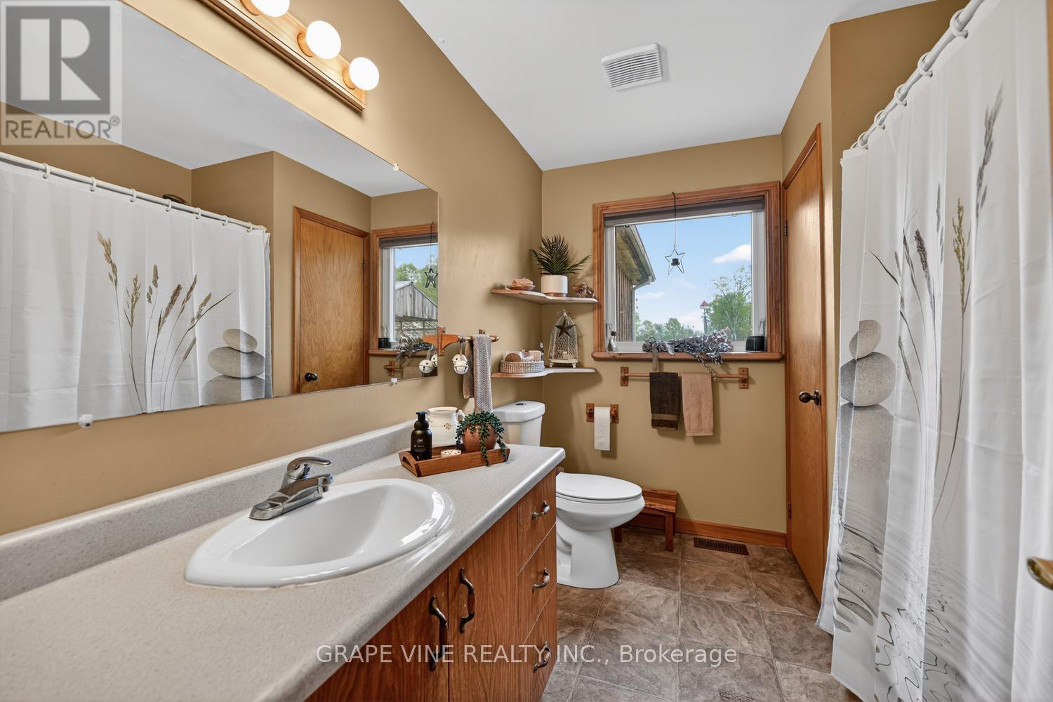 842 Port Elmsley Road Property Photo 13