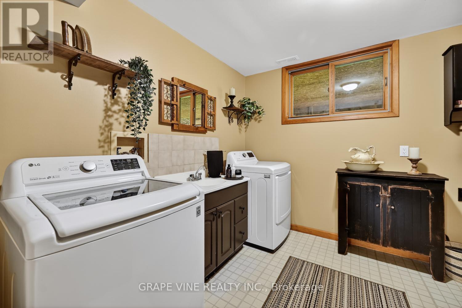 842 Port Elmsley Road Property Photo 16