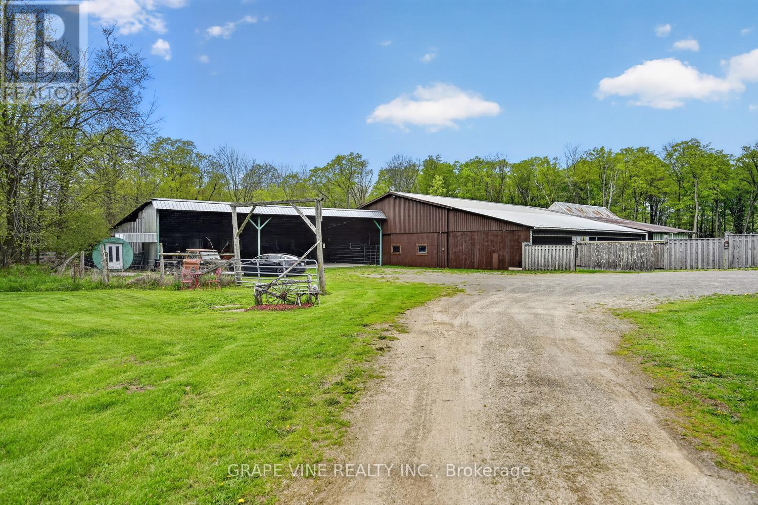 842 Port Elmsley Road Property Photo 24