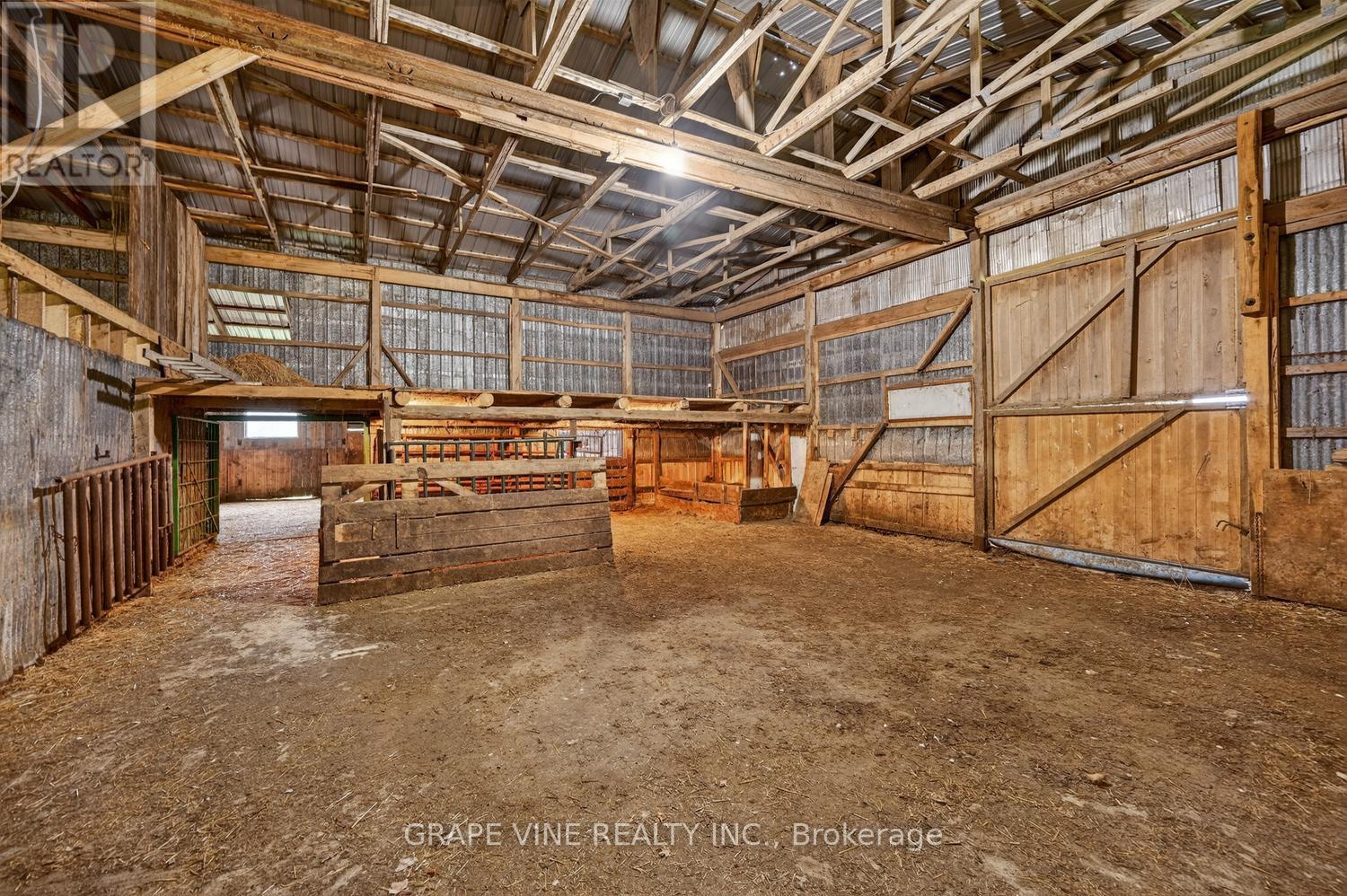842 Port Elmsley Road Property Photo 26