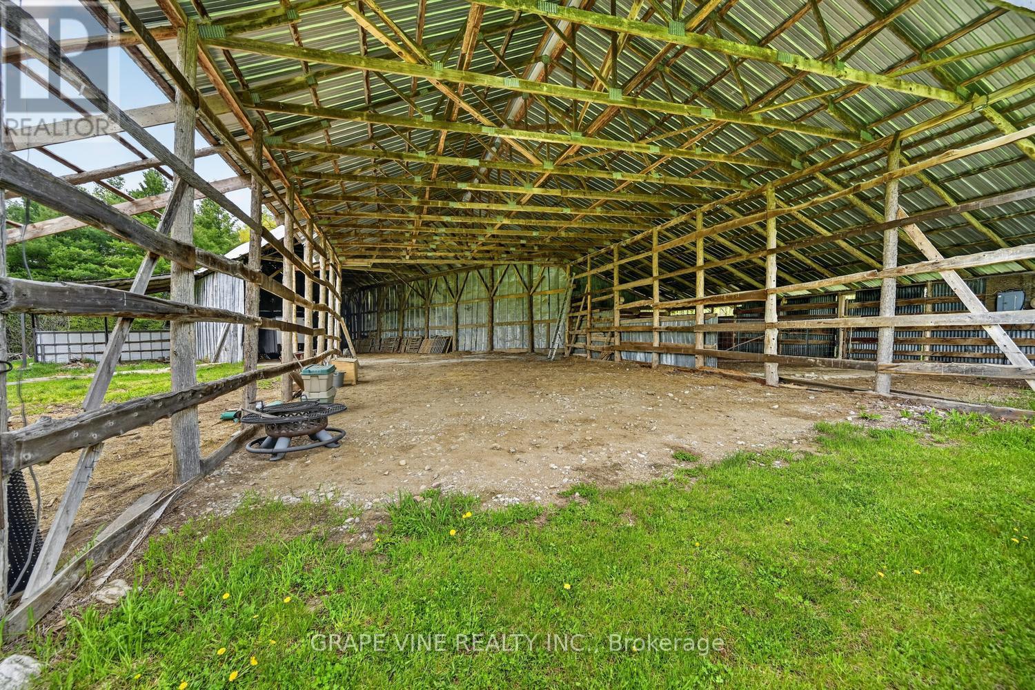 842 Port Elmsley Road Property Photo 29