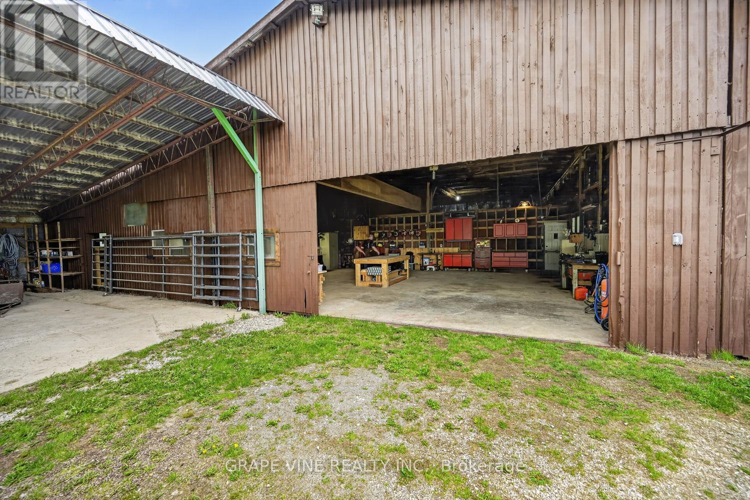 842 Port Elmsley Road Property Photo 30