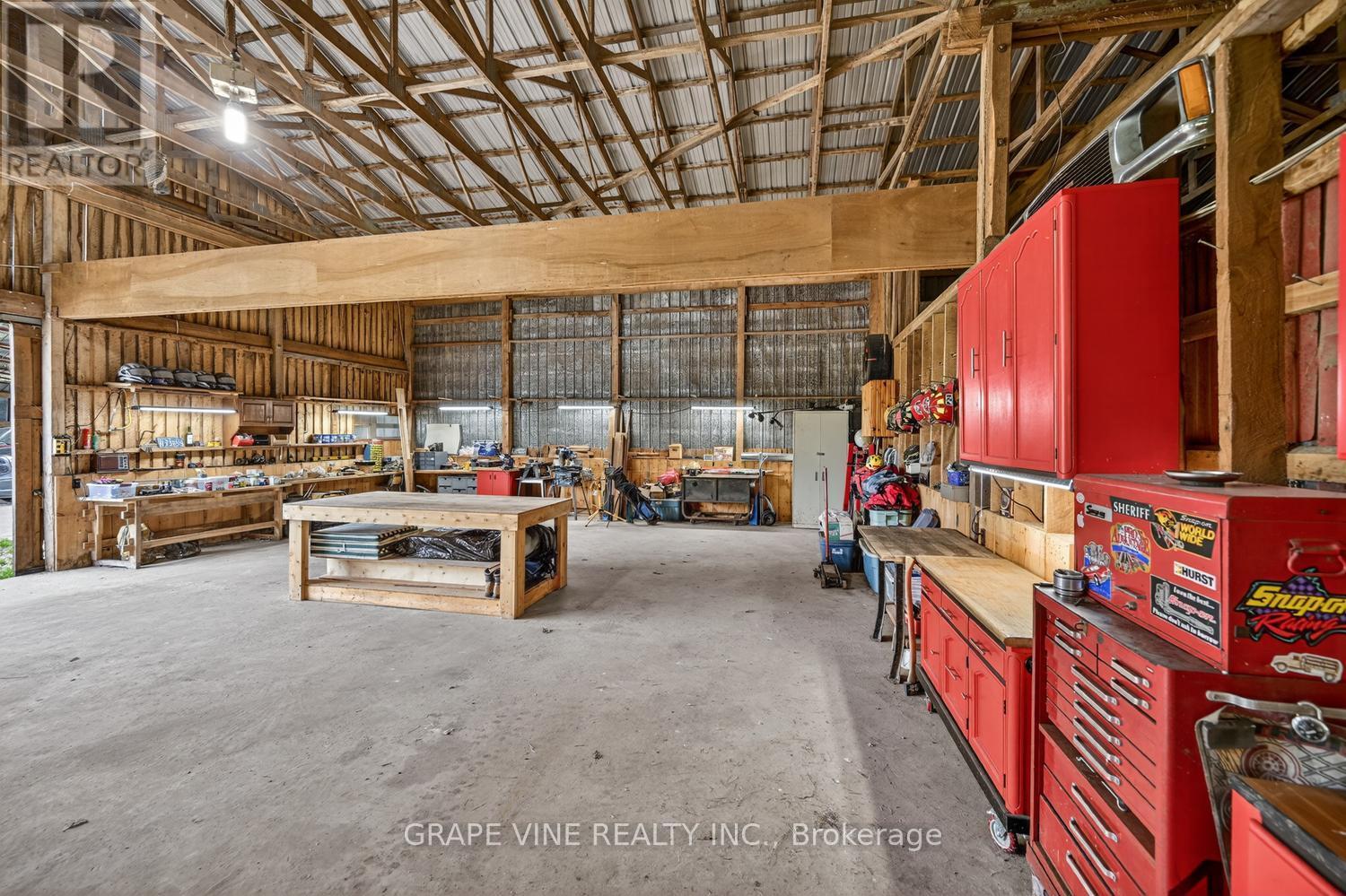 842 Port Elmsley Road Property Photo 32