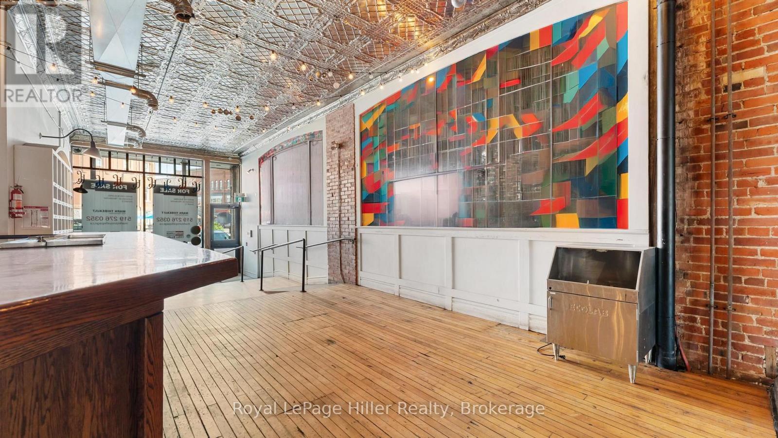 21 Market Place Property Photo 9