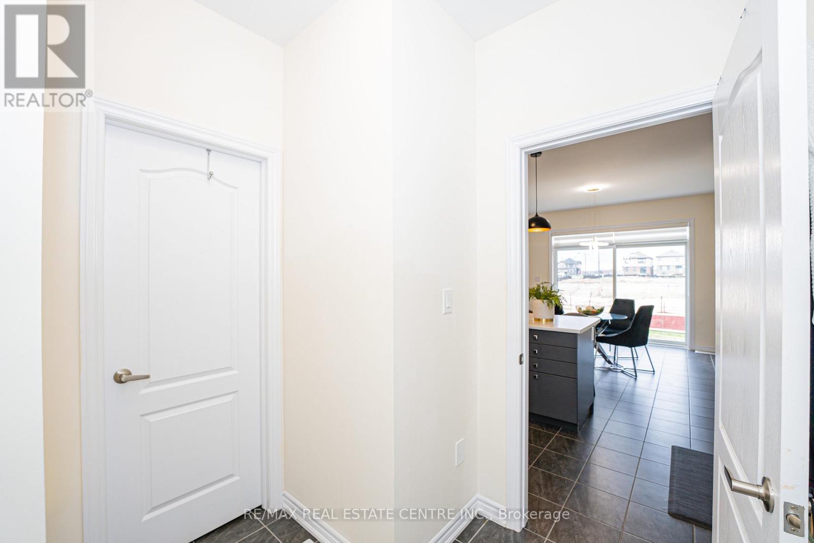 22 Oaktree Drive Property Photo 19