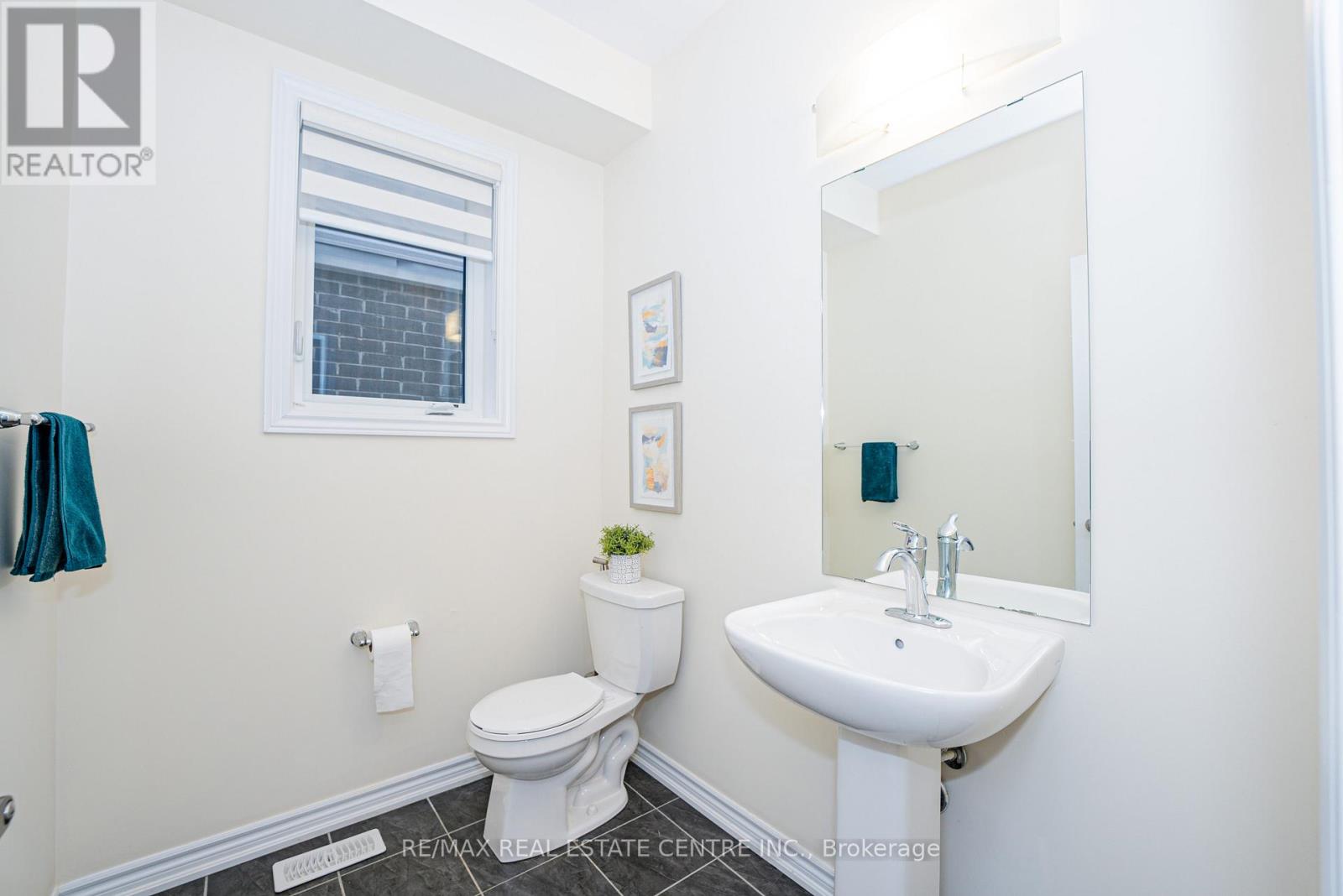 22 Oaktree Drive Property Photo 20