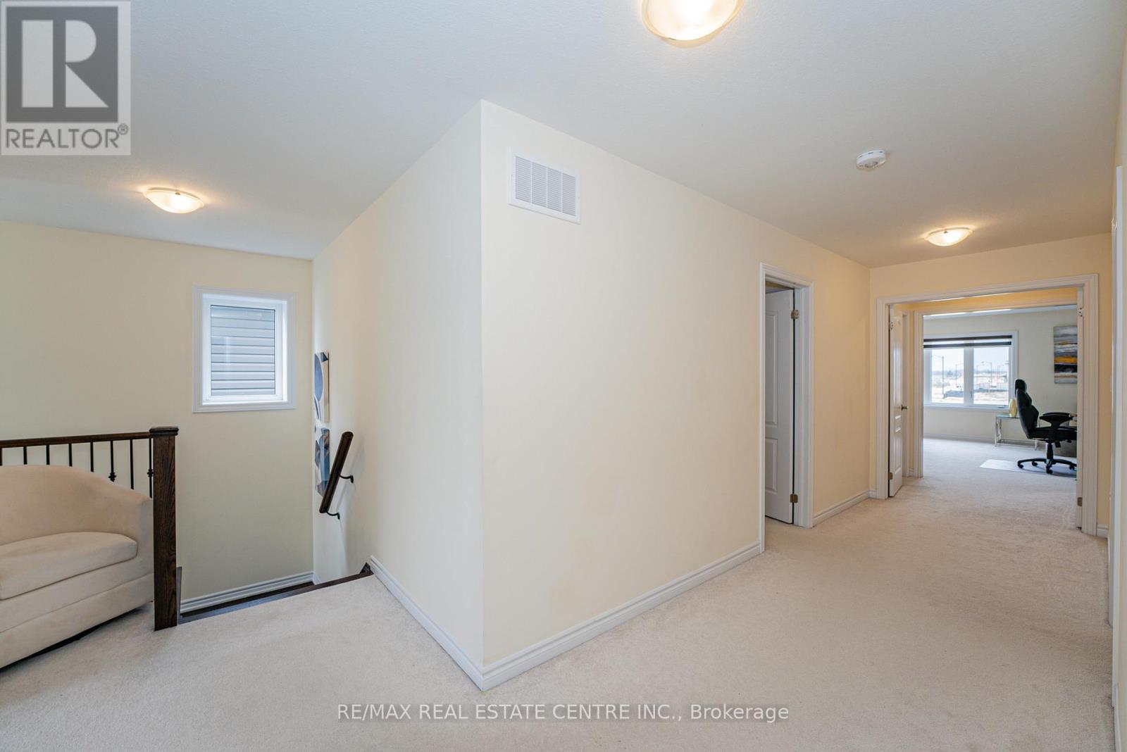 22 Oaktree Drive Property Photo 23