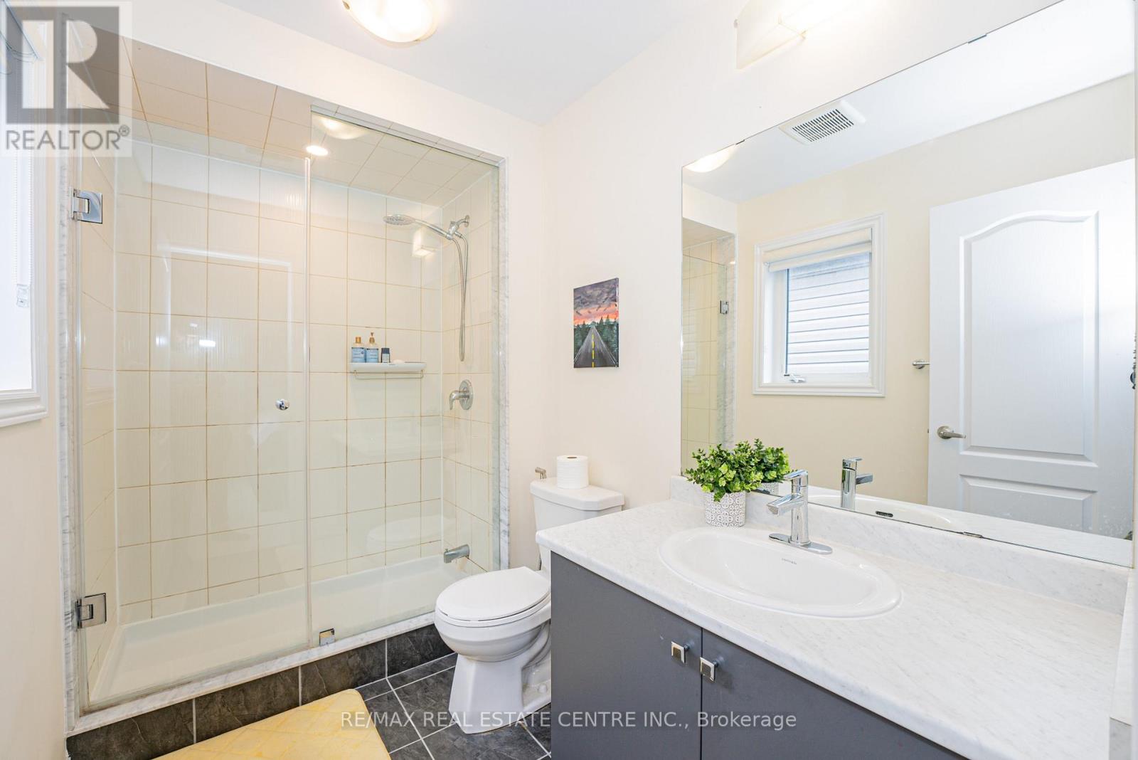 22 Oaktree Drive Property Photo 30