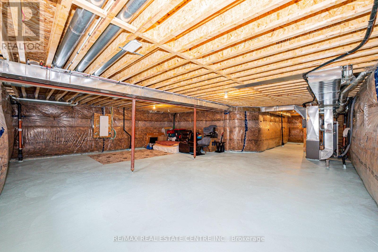 22 Oaktree Drive Property Photo 45