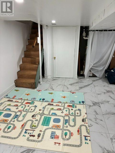 20 Dickson Street Property Photo 5