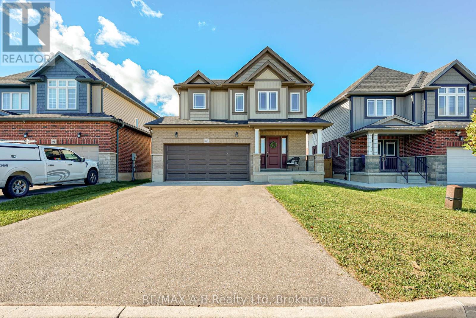 88 Davidson Drive Property Photo 3