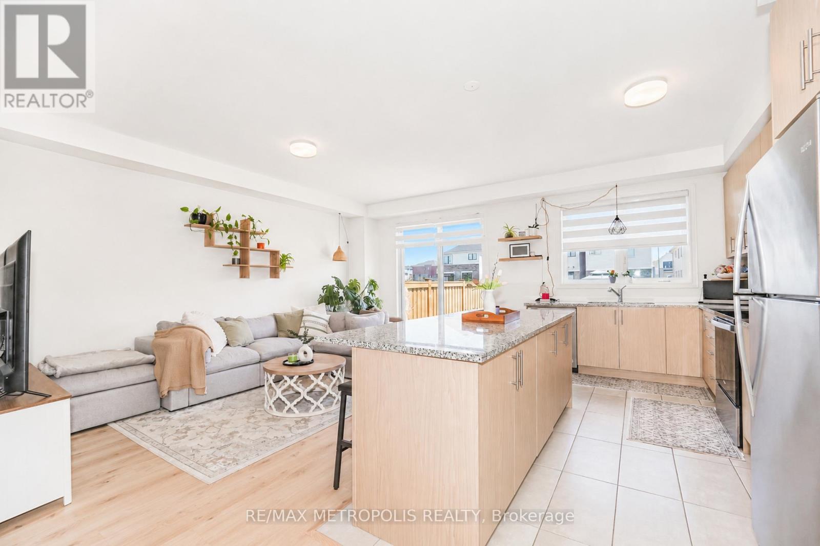 421 Trevor Street Property Photo 26