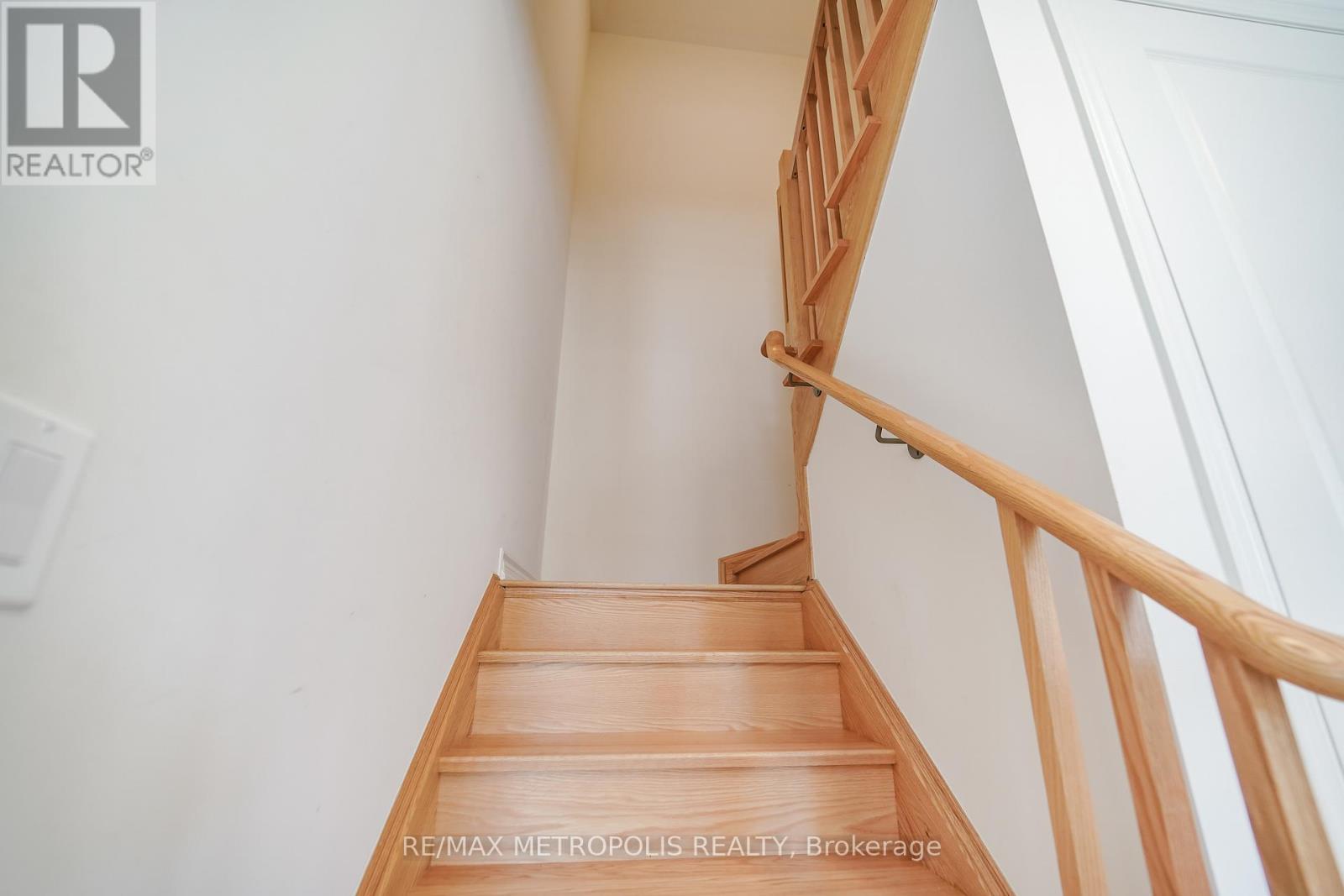 421 Trevor Street Property Photo 36