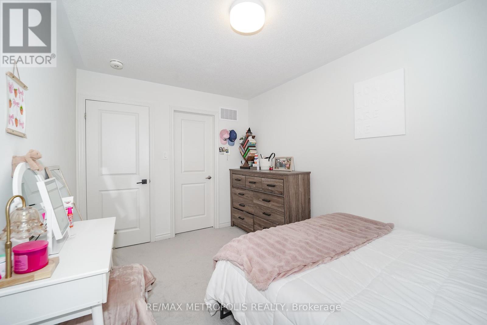 421 Trevor Street Property Photo 38