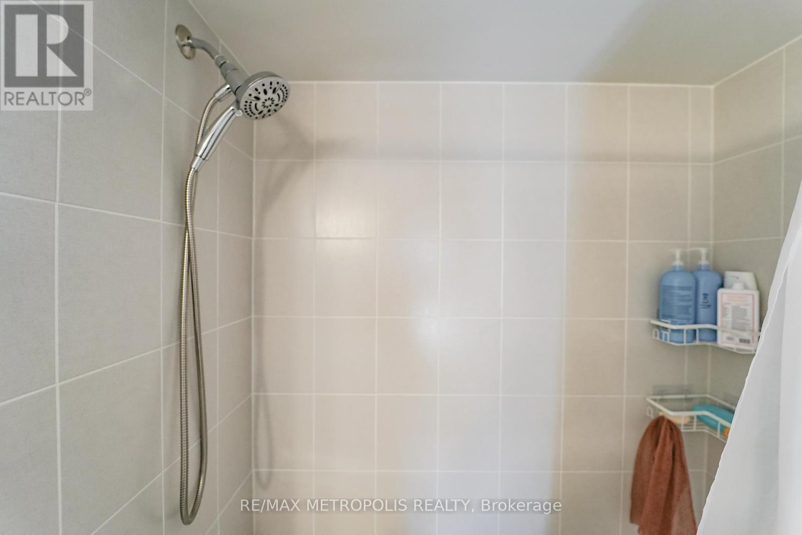 421 Trevor Street Property Photo 43