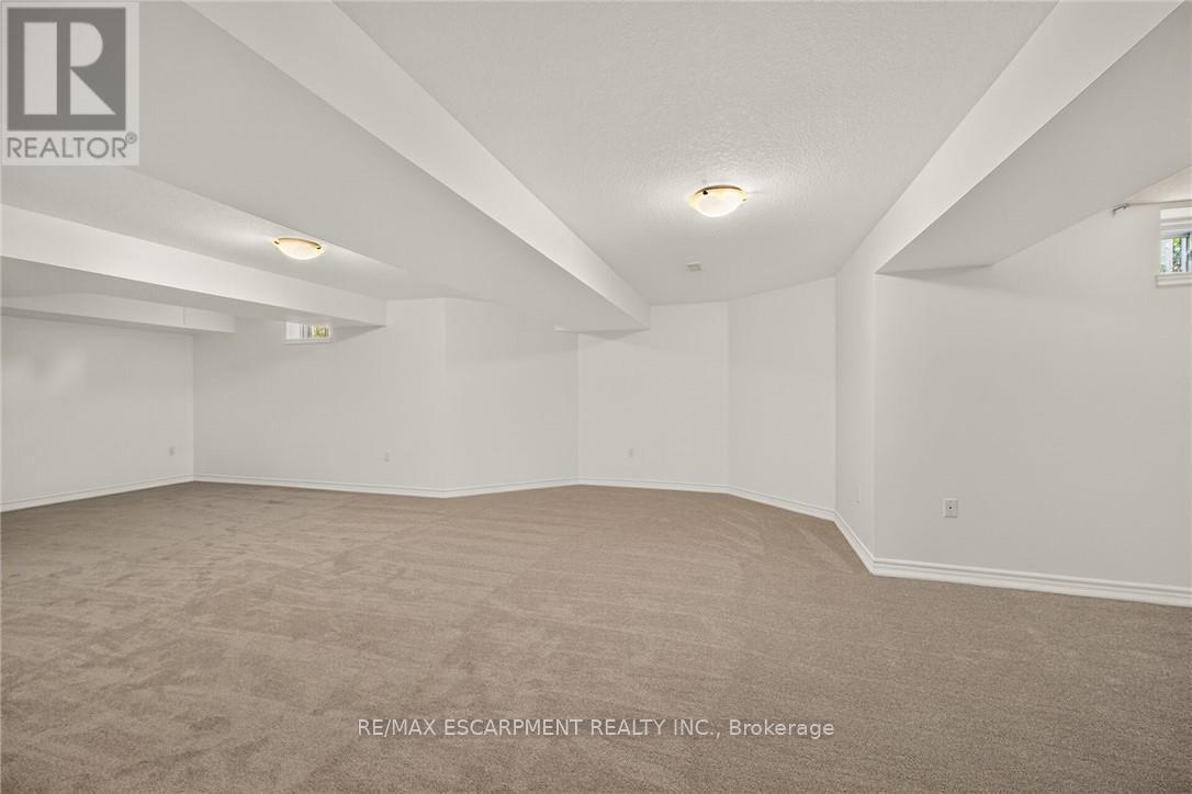 14 Ecker Lane Property Photo 25