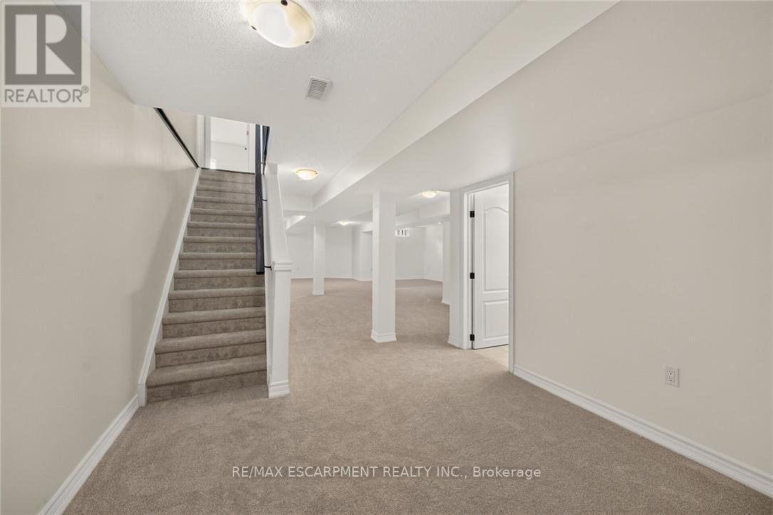 14 Ecker Lane Property Photo 29