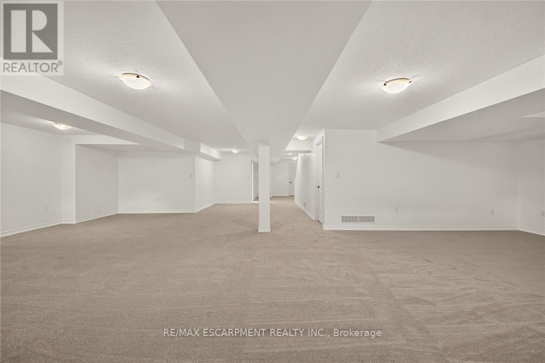 14 Ecker Lane Property Photo 33