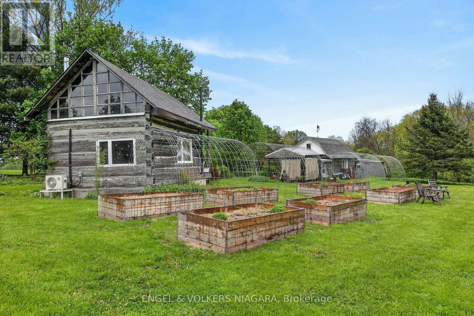 40751 Londesboro Road Property Photo 6