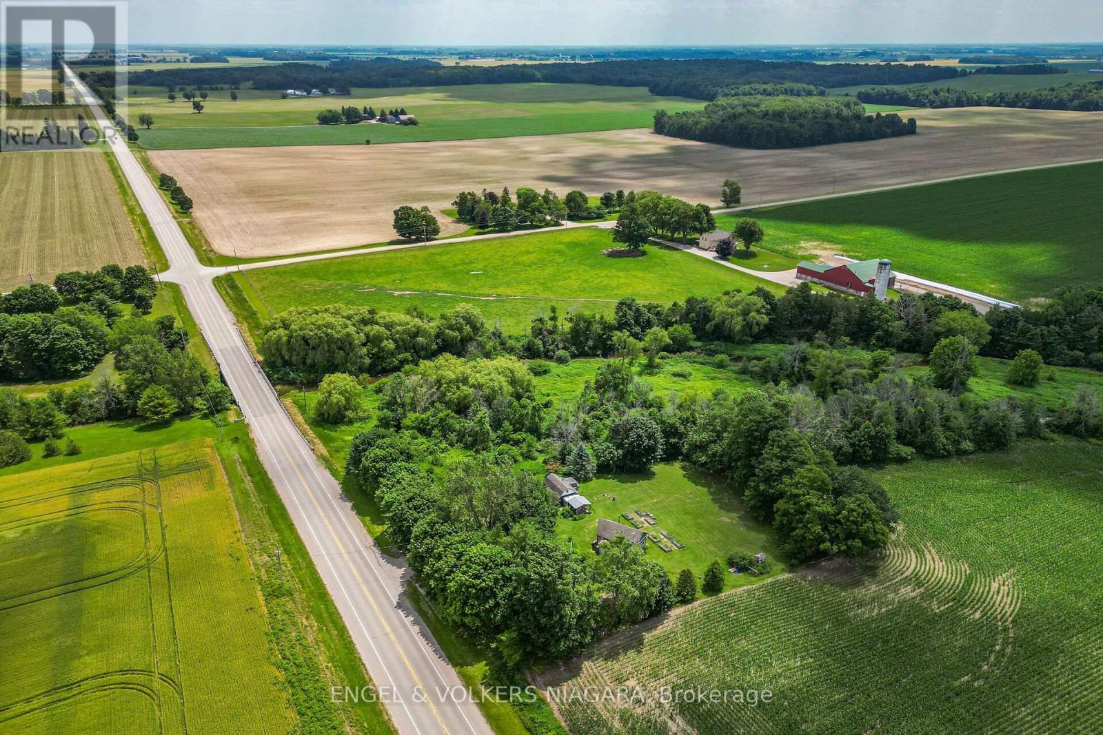 40751 Londesboro Road Property Photo 40