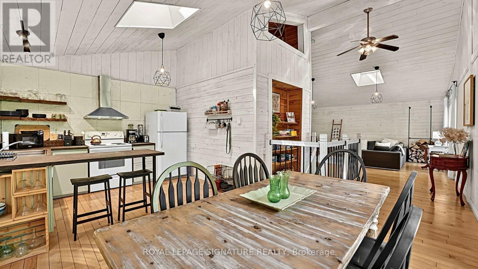 1221 Hand Drive Property Photo 20