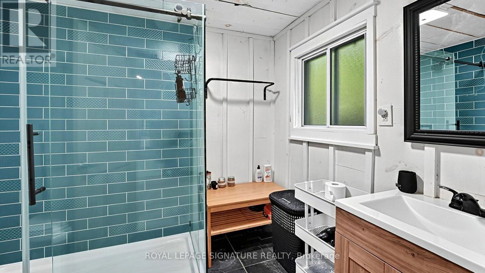 1221 Hand Drive Property Photo 25