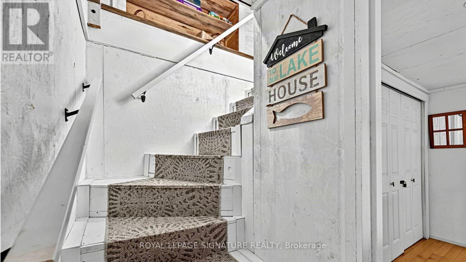 1221 Hand Drive Property Photo 34