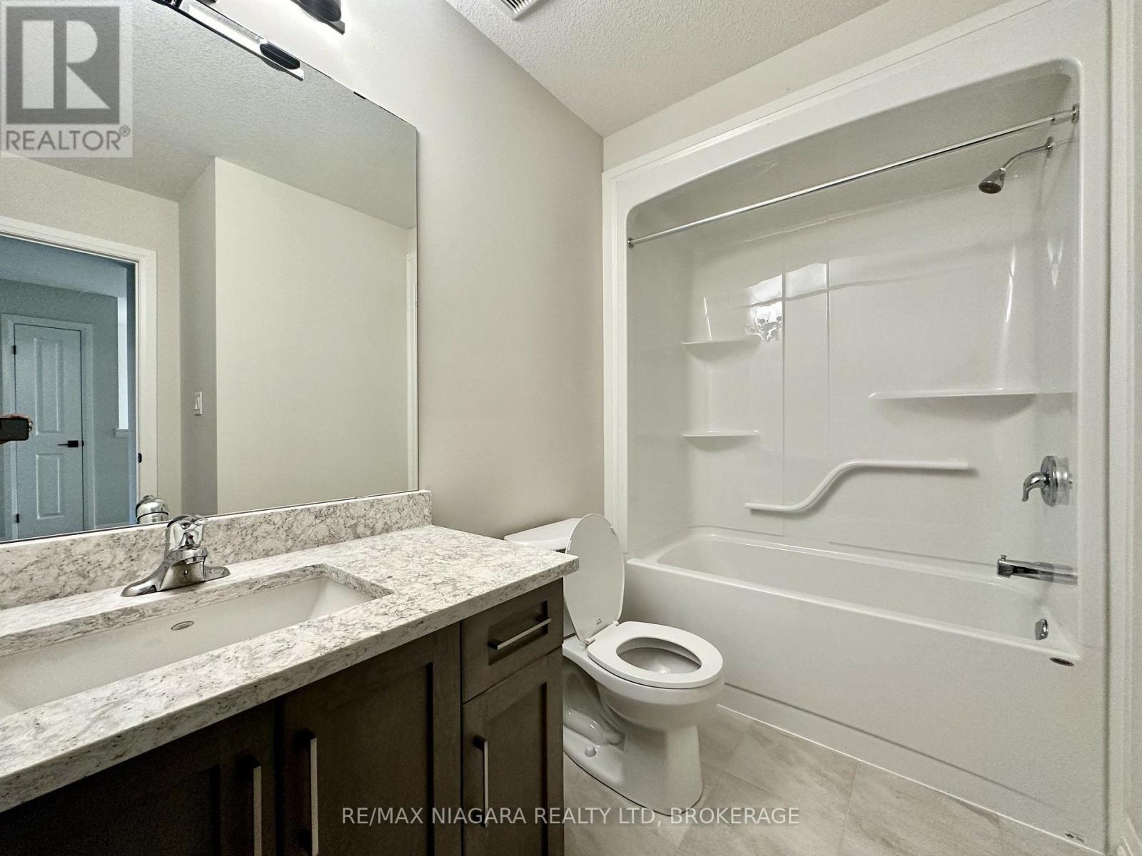 49 Saffron Way Property Photo 18
