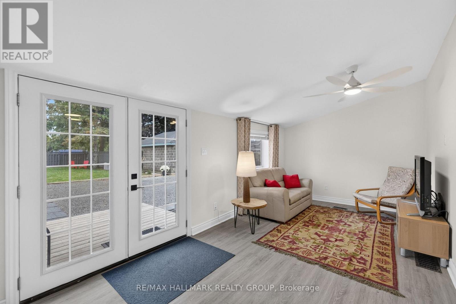 241 Lewis Street E Property Photo 16
