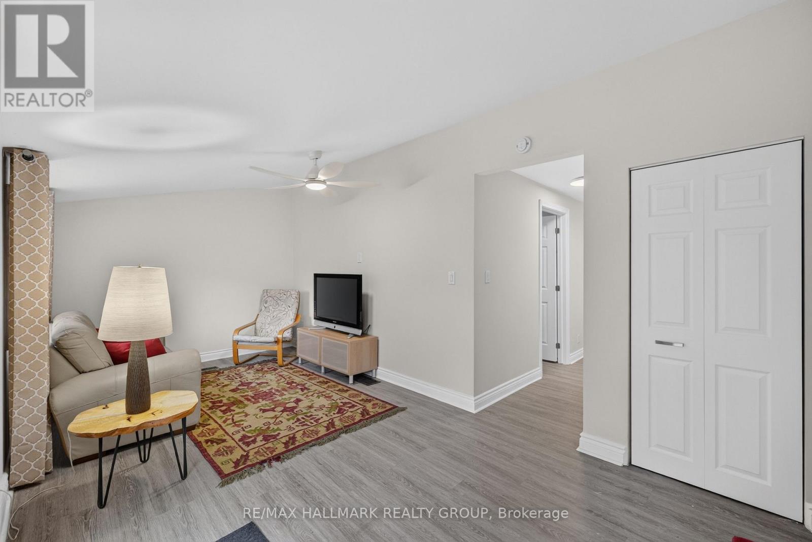 241 Lewis Street E Property Photo 17