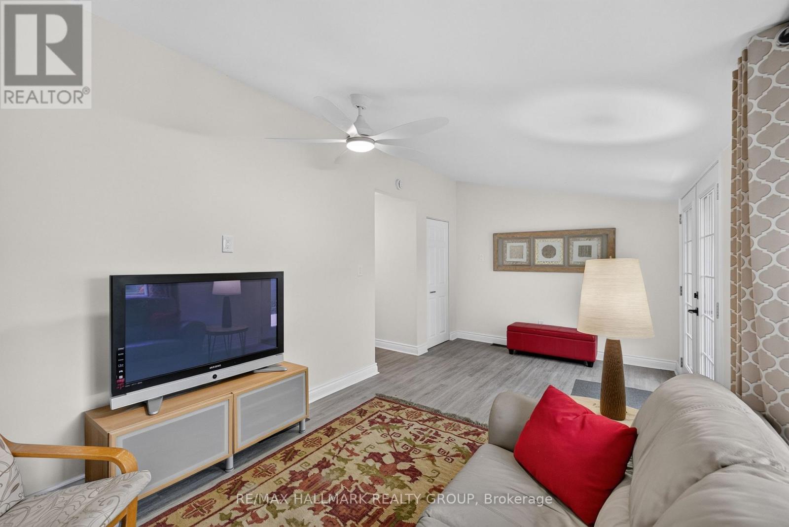 241 Lewis Street E Property Photo 19