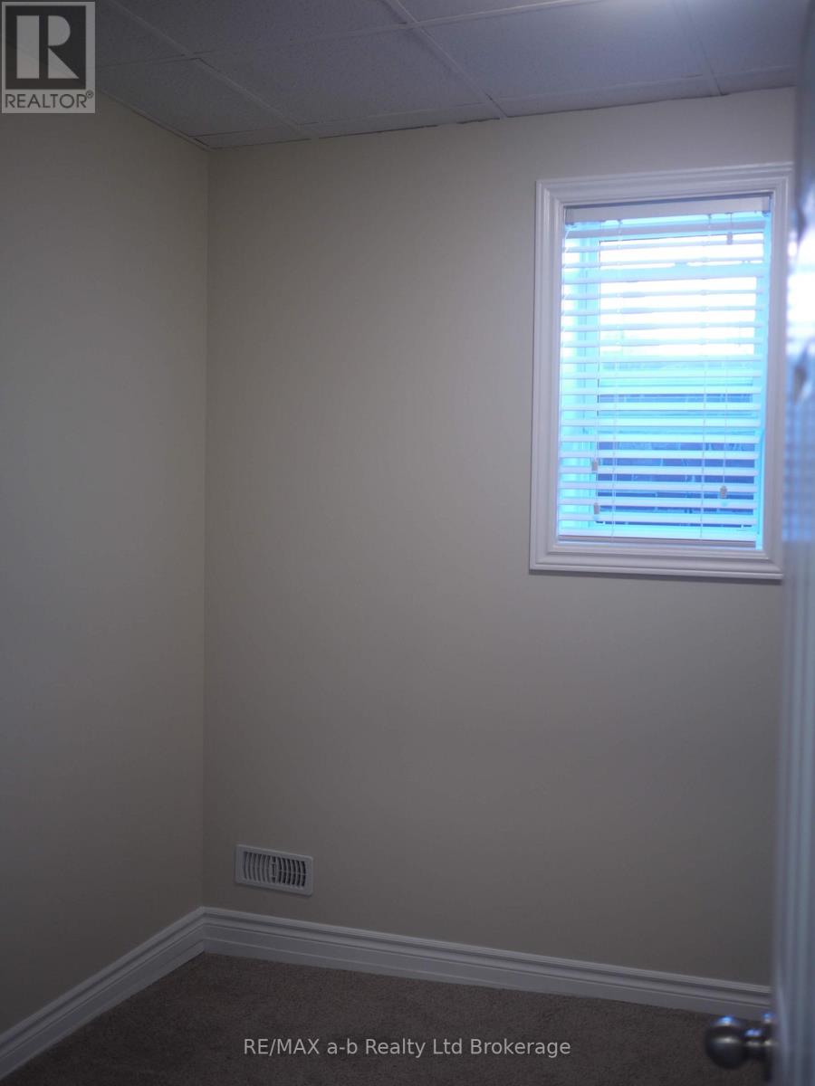 5 - 350 Dundas Street Property Photo 7
