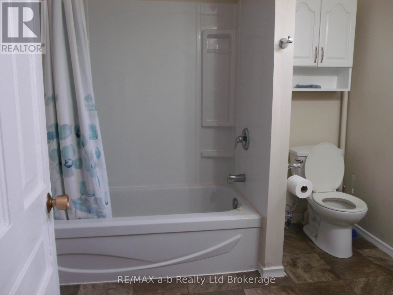 1 - 350 Dundas Street Property Photo 1
