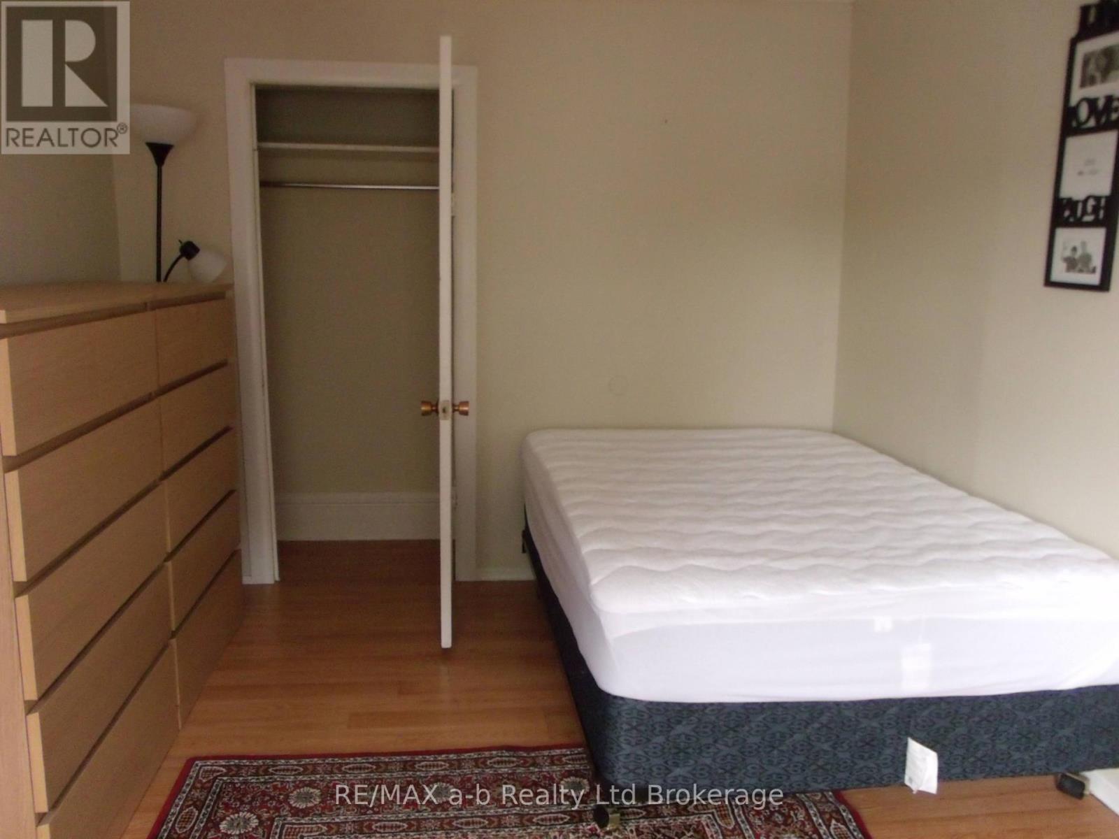 1 - 350 Dundas Street Property Photo 7