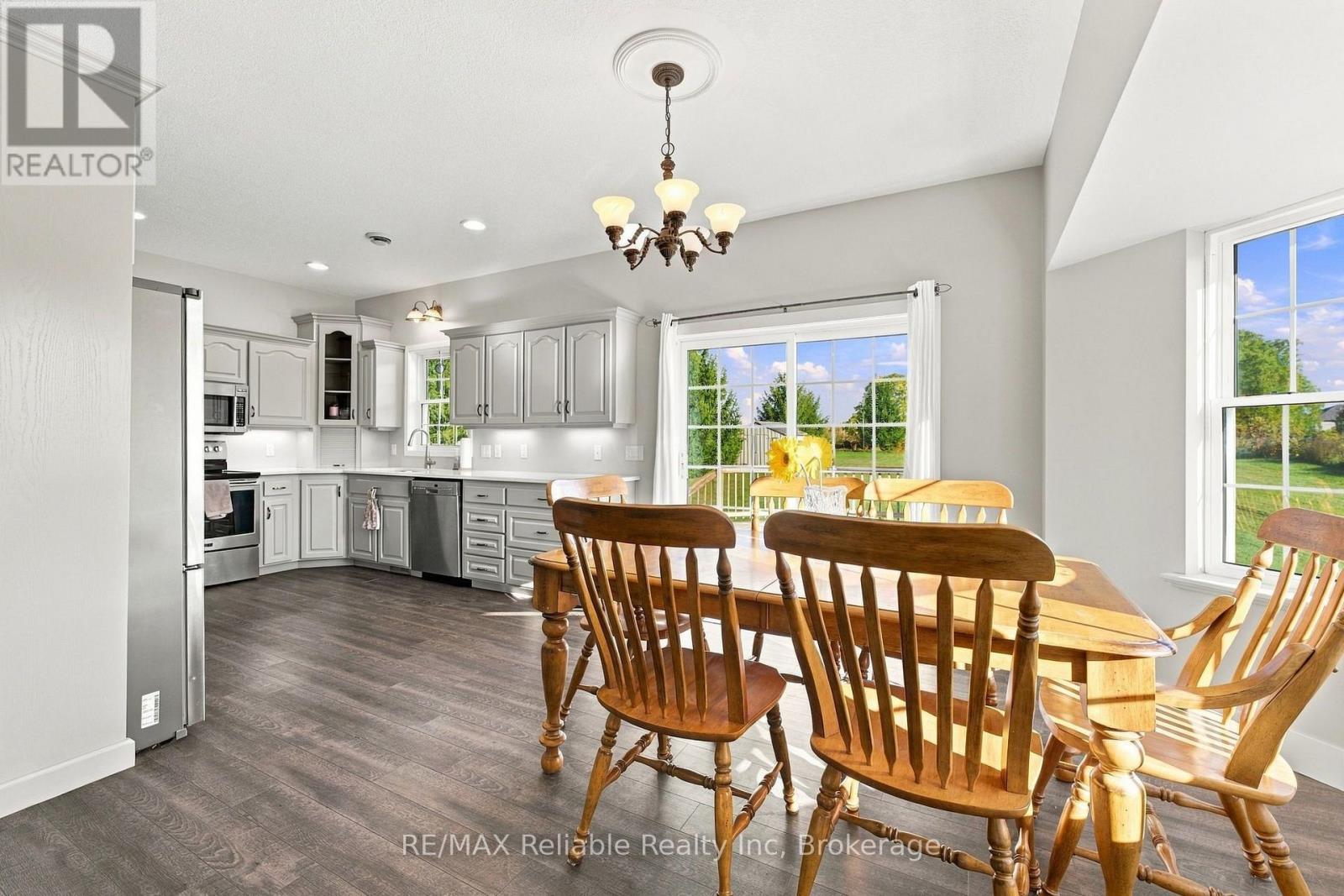 201 Cowper Street Property Photo 9