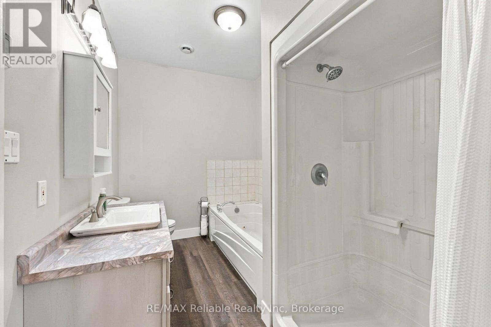 201 Cowper Street Property Photo 26