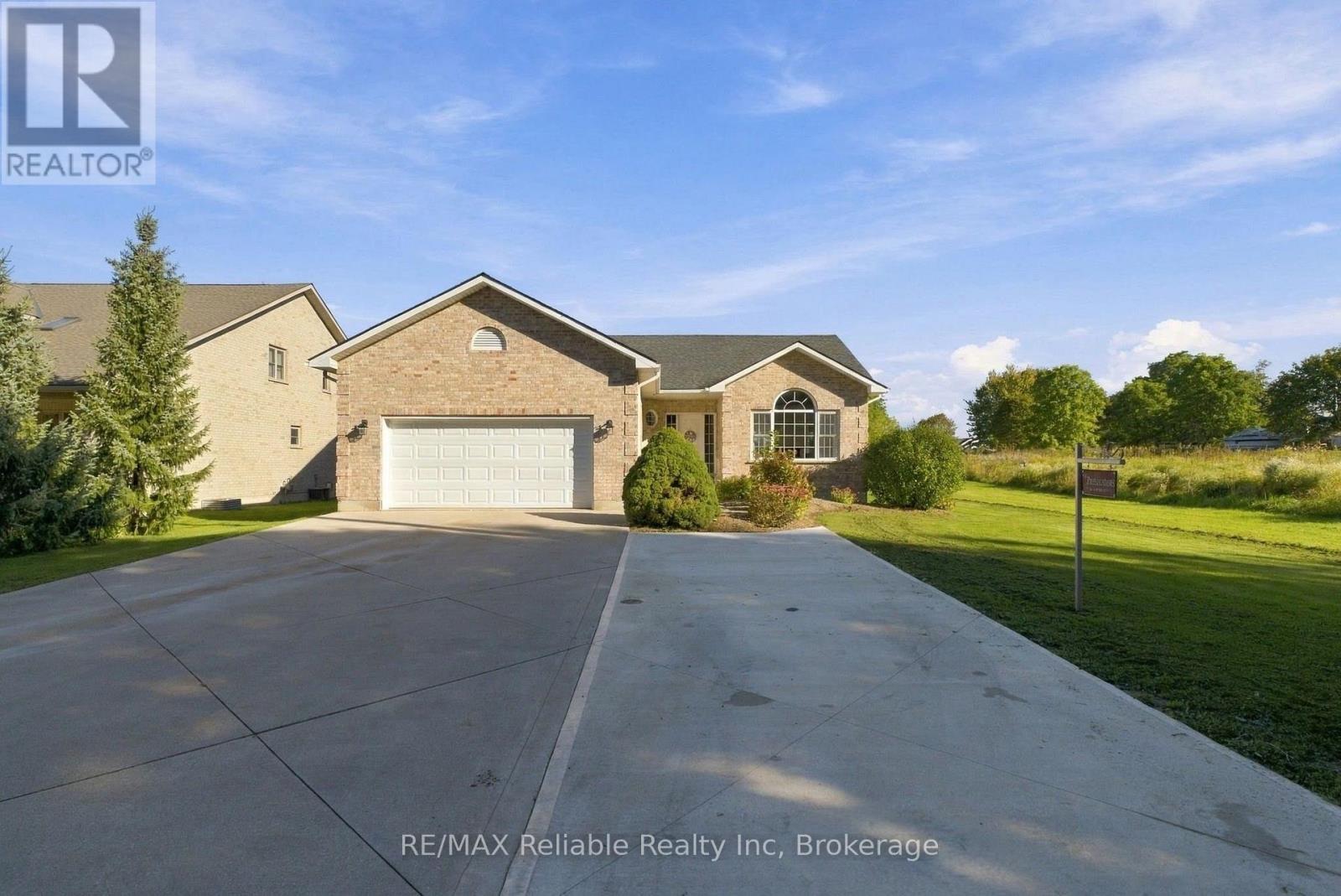 201 Cowper Street Property Photo 44