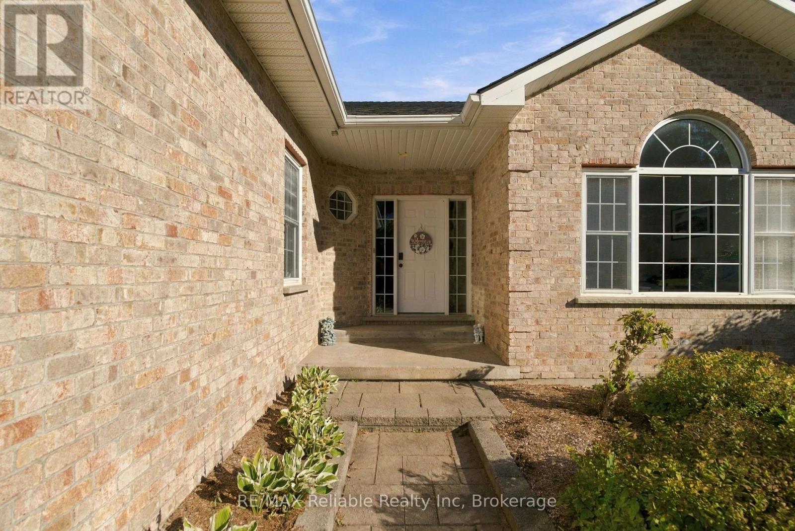 201 Cowper Street Property Photo 45