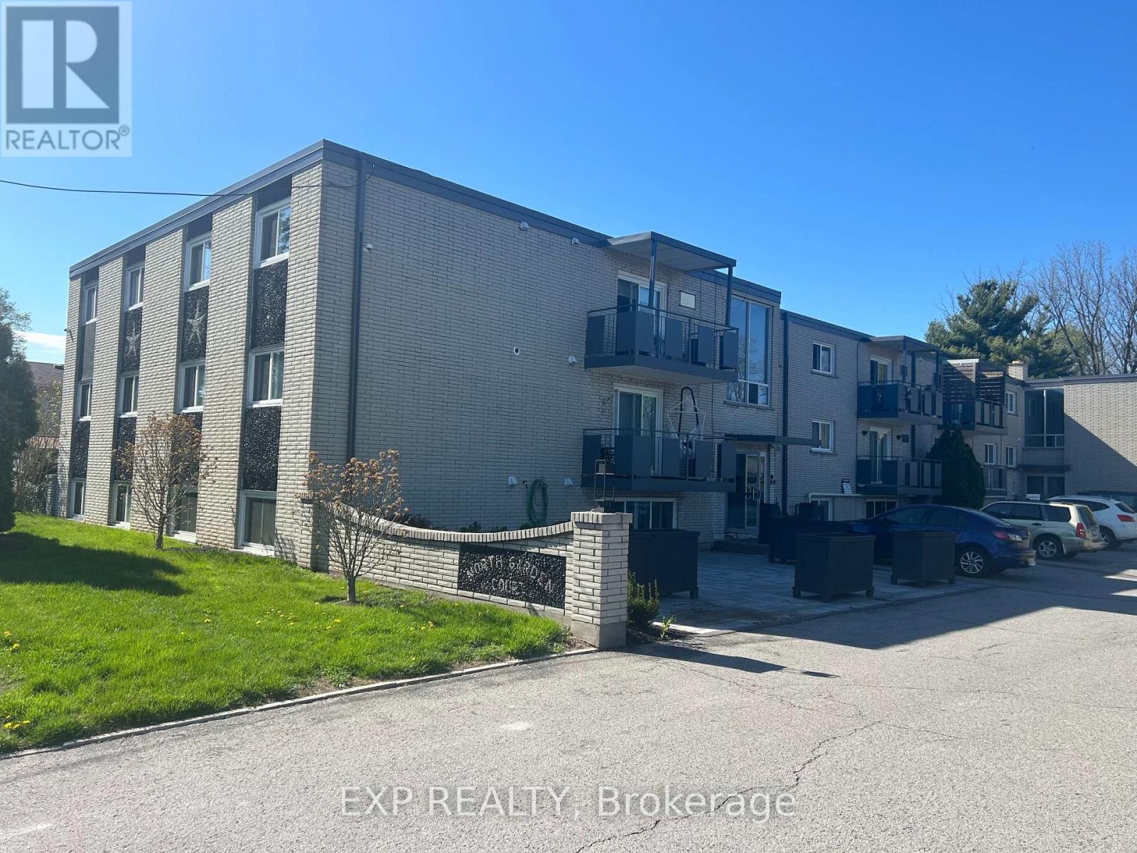23 - 6287 O'neil Street Property Photo 5