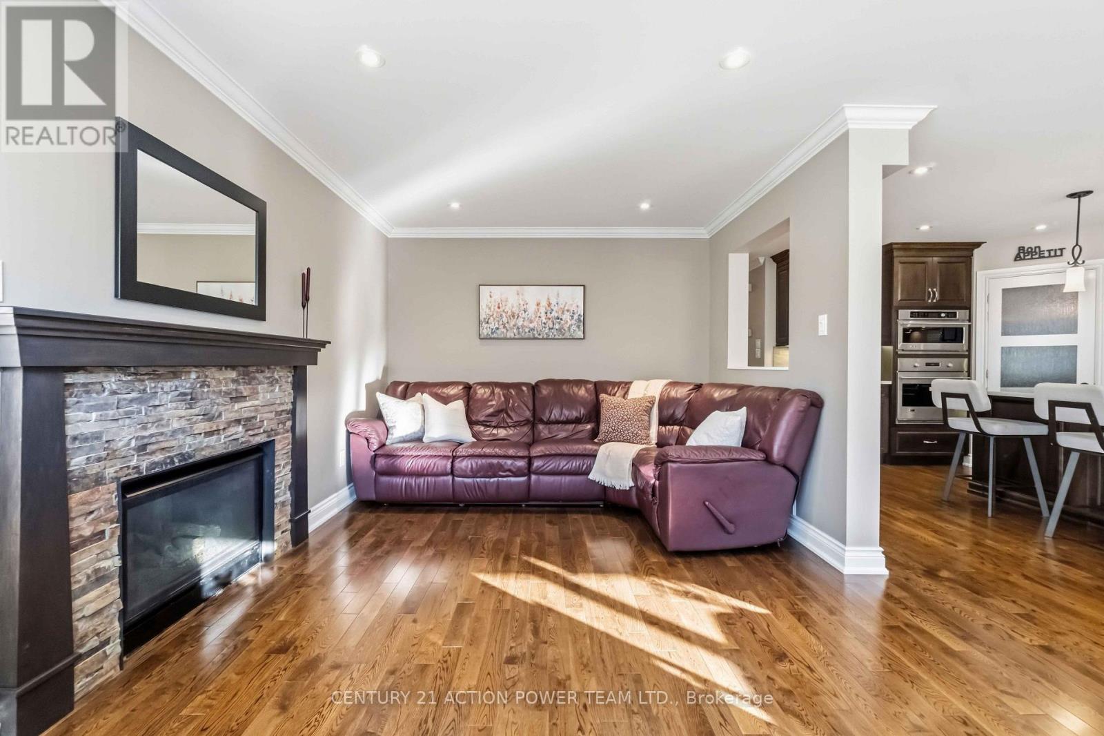 1032 Sheenboro Crescent Property Photo 16