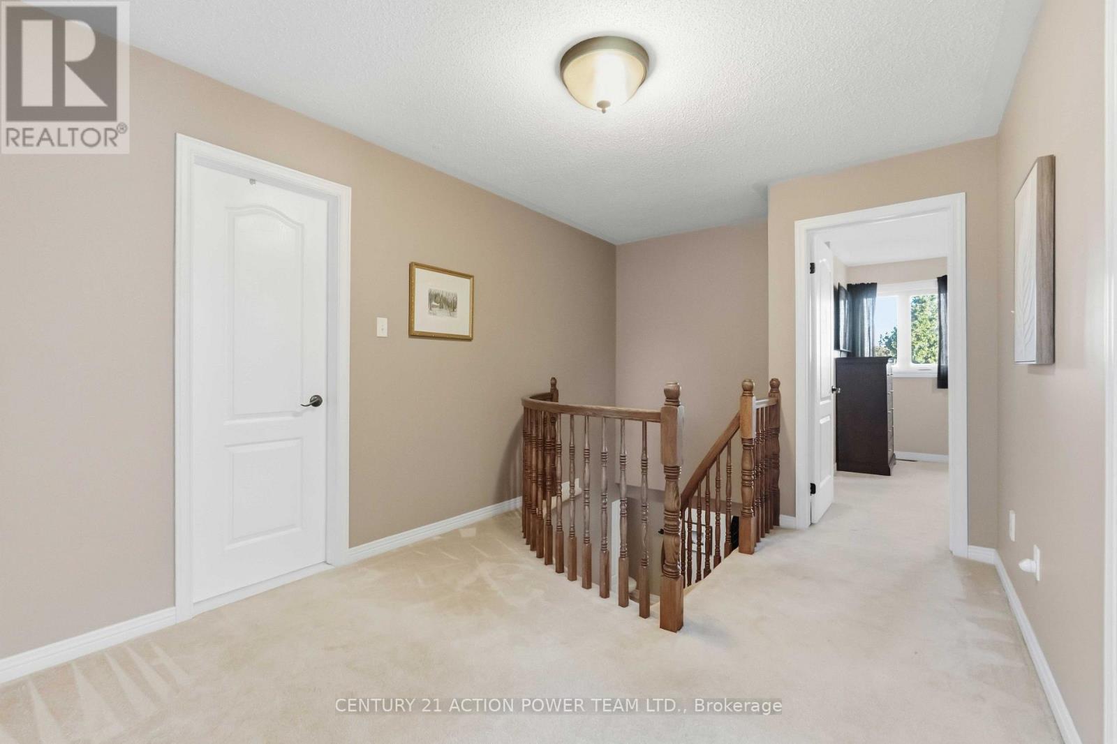 1032 Sheenboro Crescent Property Photo 18