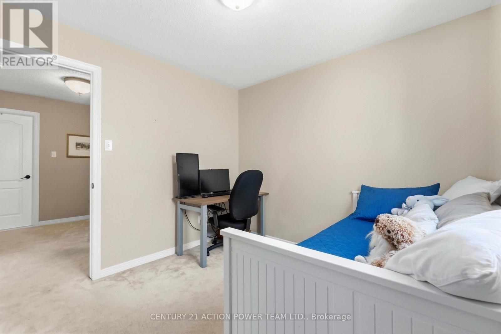 1032 Sheenboro Crescent Property Photo 24